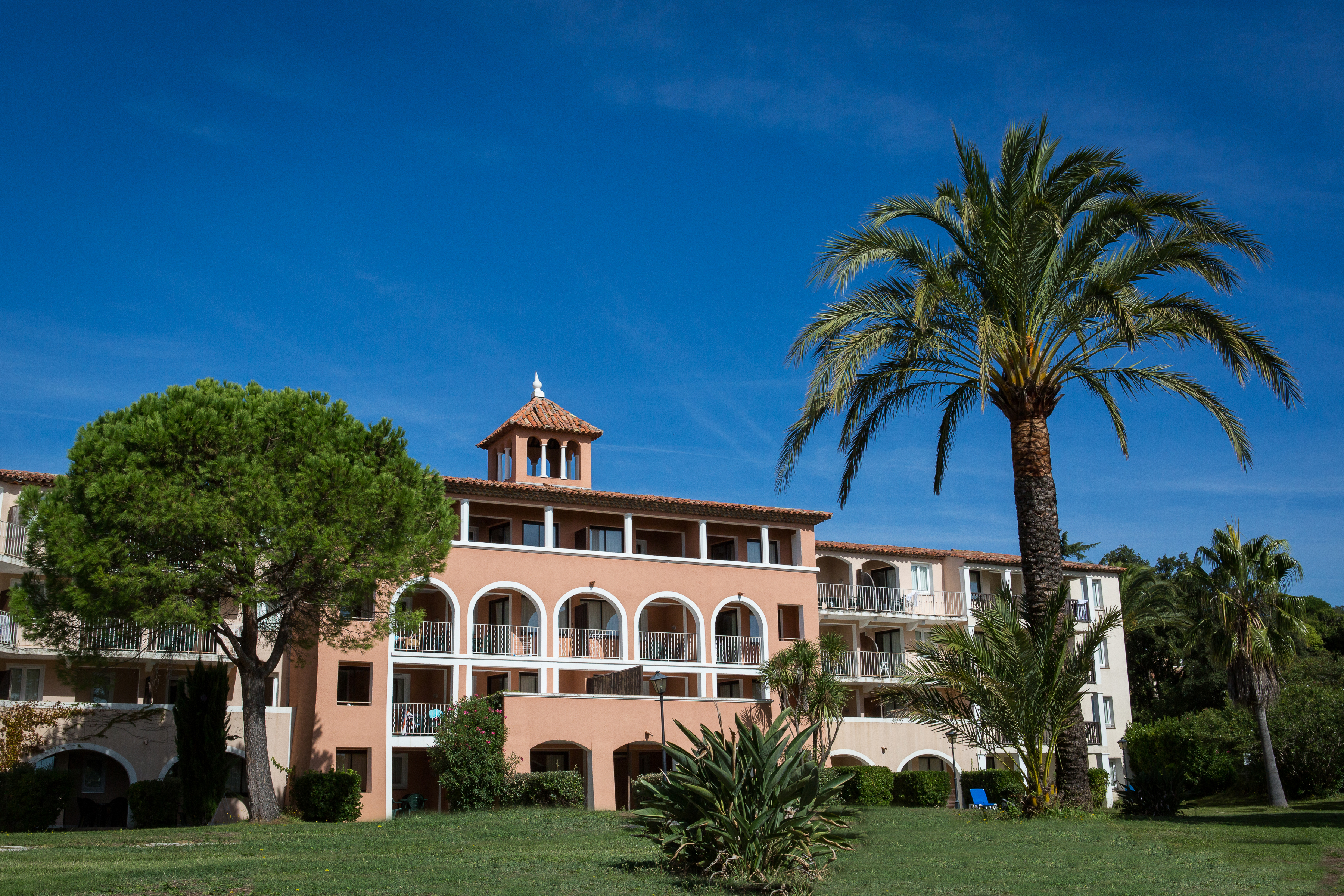 SOWELL Family Port Grimaud