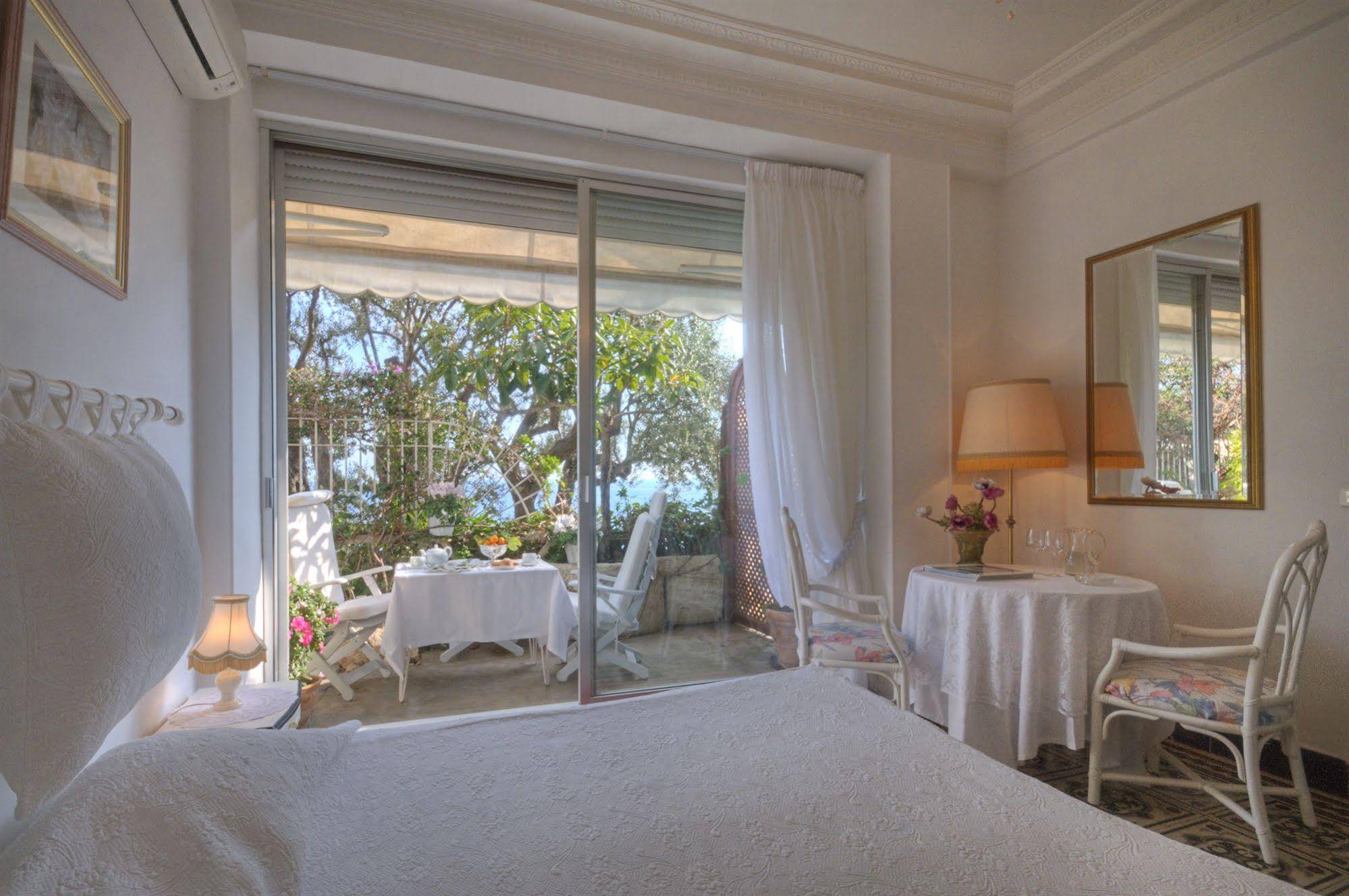 Hôtel Le Roquebrune