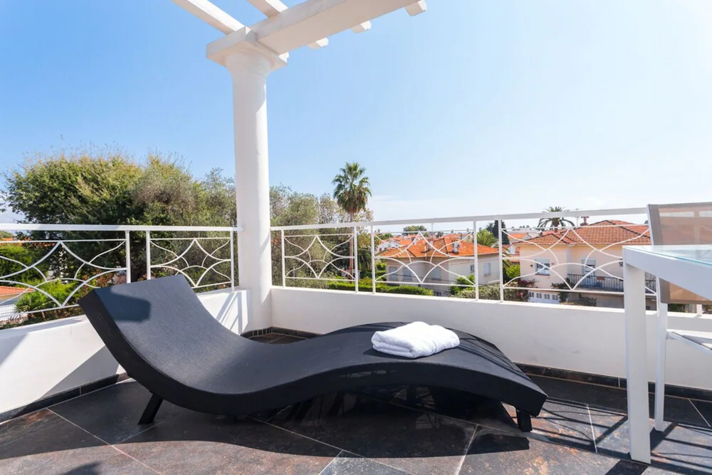 Villa Velvet