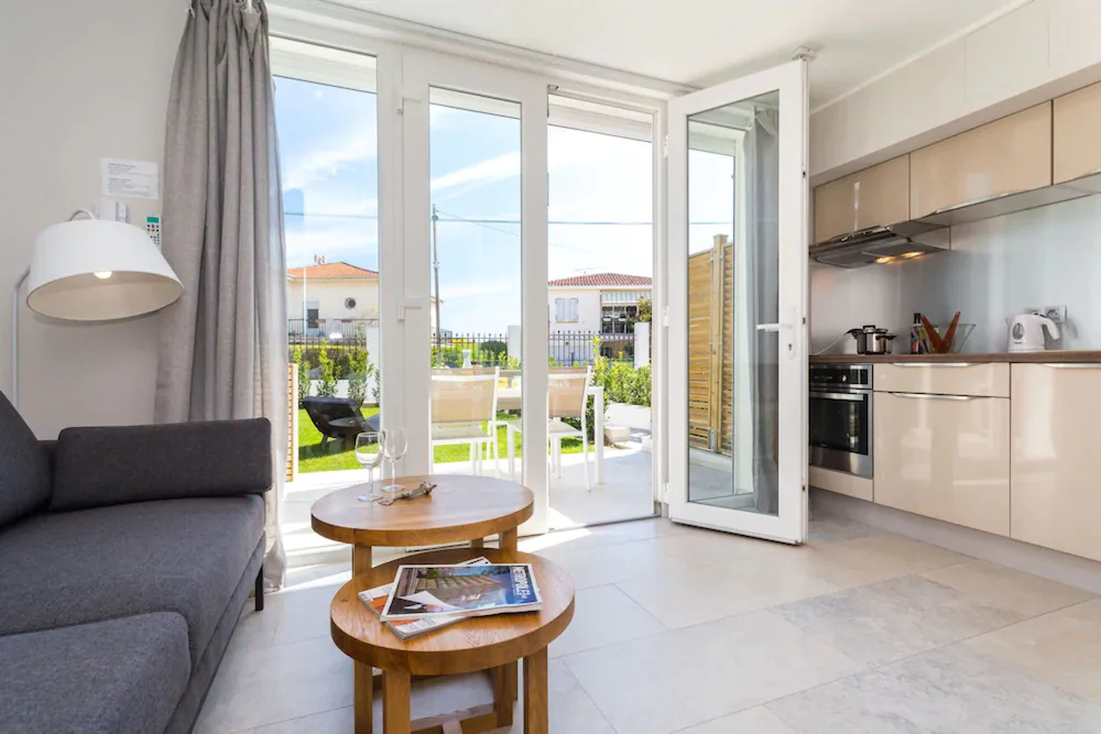 Villa Velvet