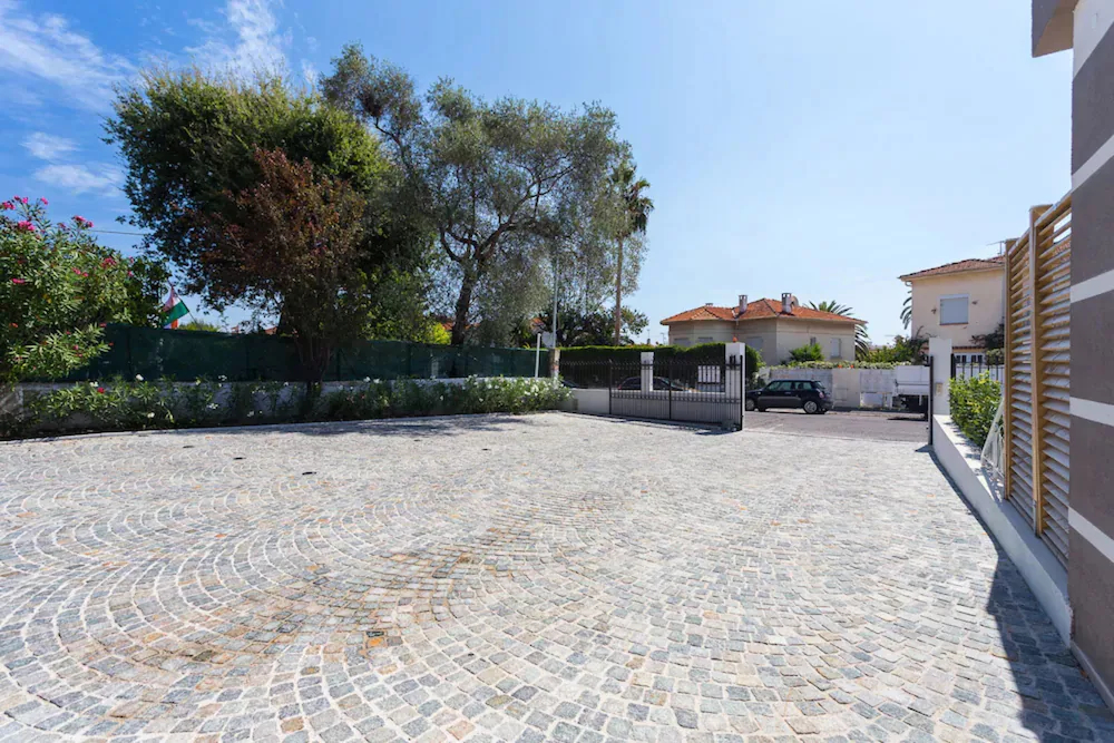 Villa Velvet