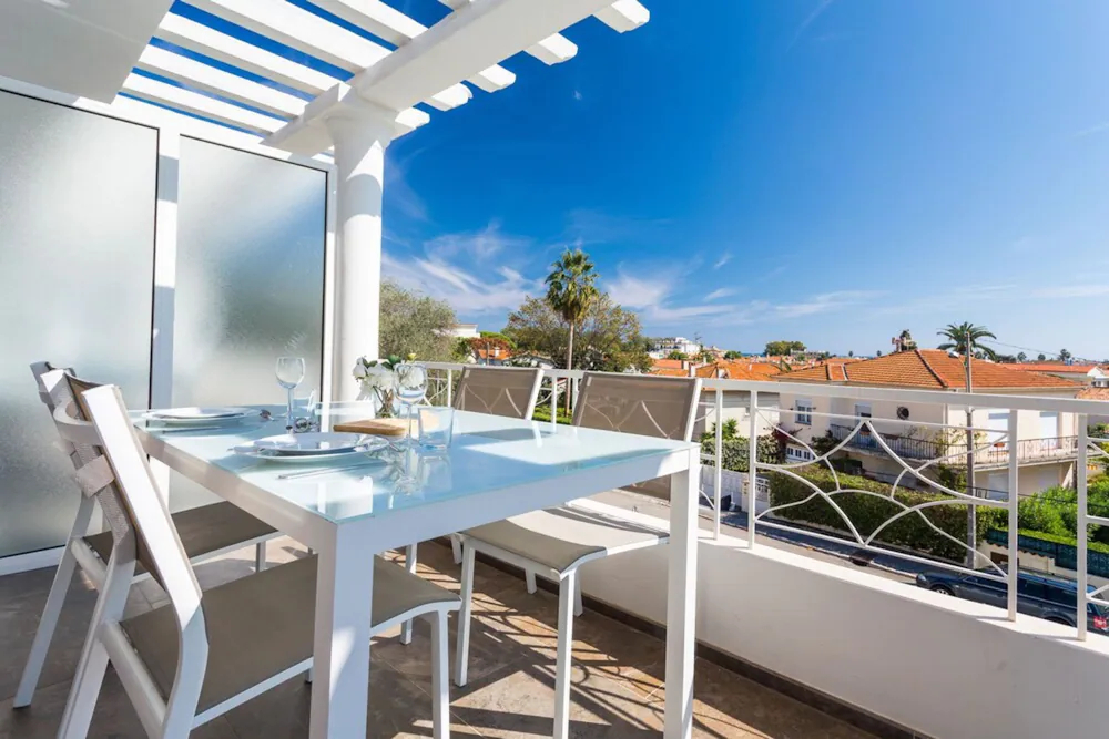 Villa Velvet