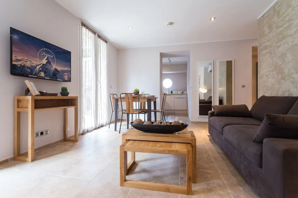 Villa Velvet