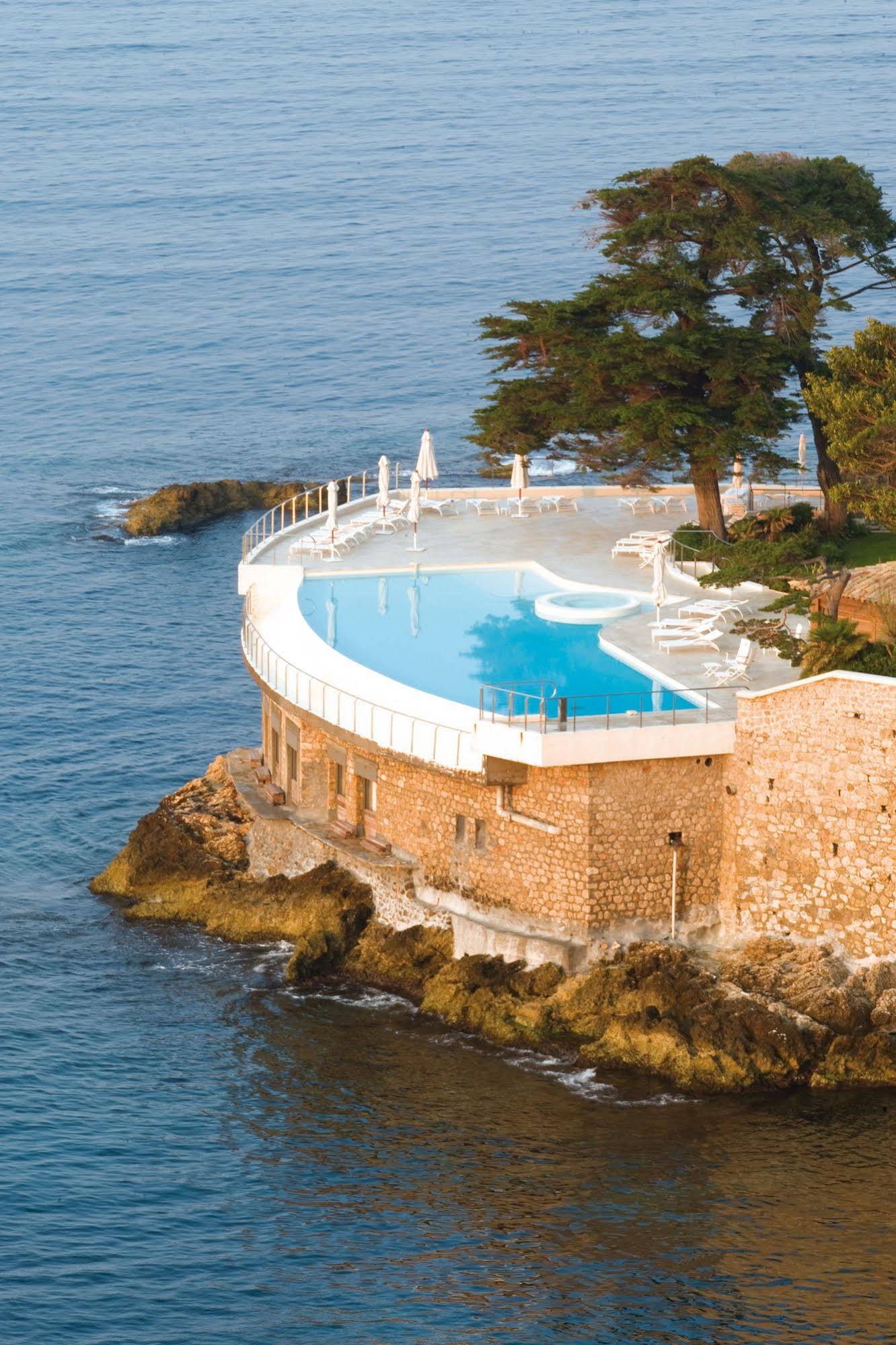 Cap Estel Hotel