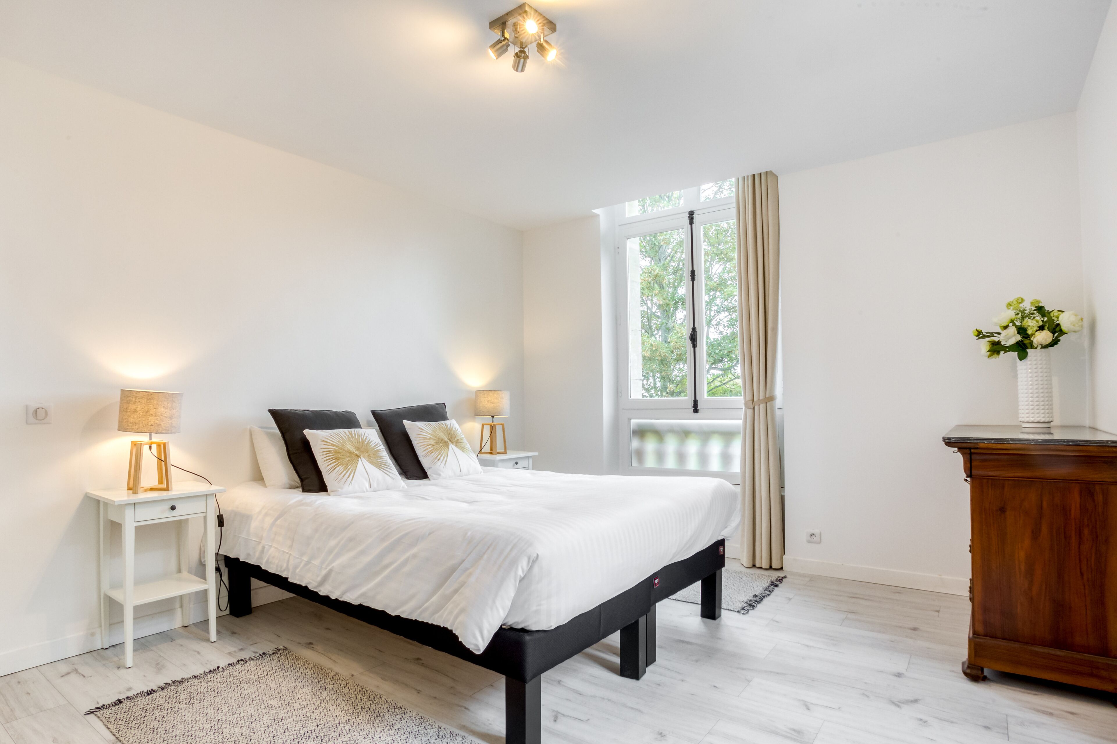 Chateau Cote De Nacre