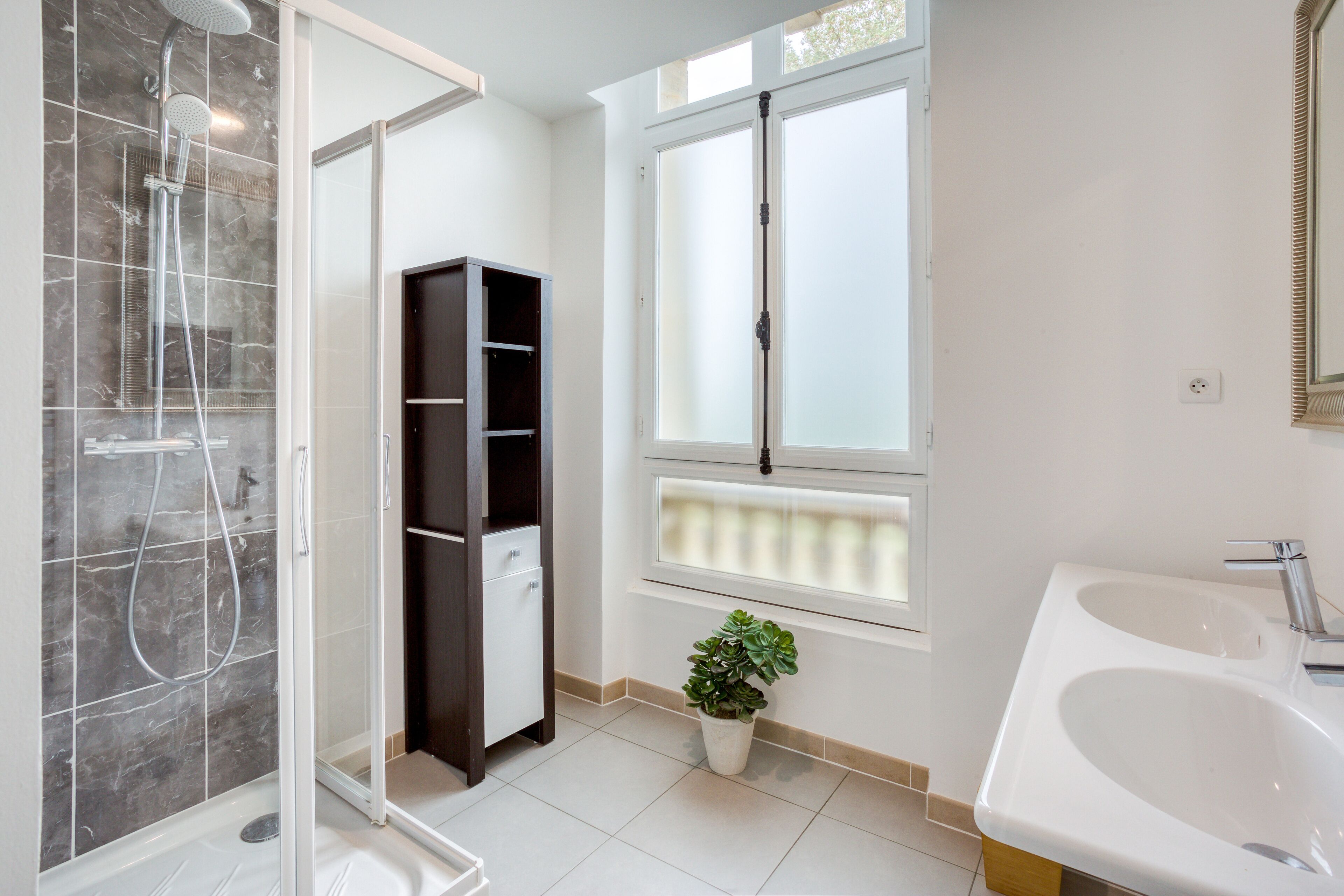 Chateau Cote De Nacre