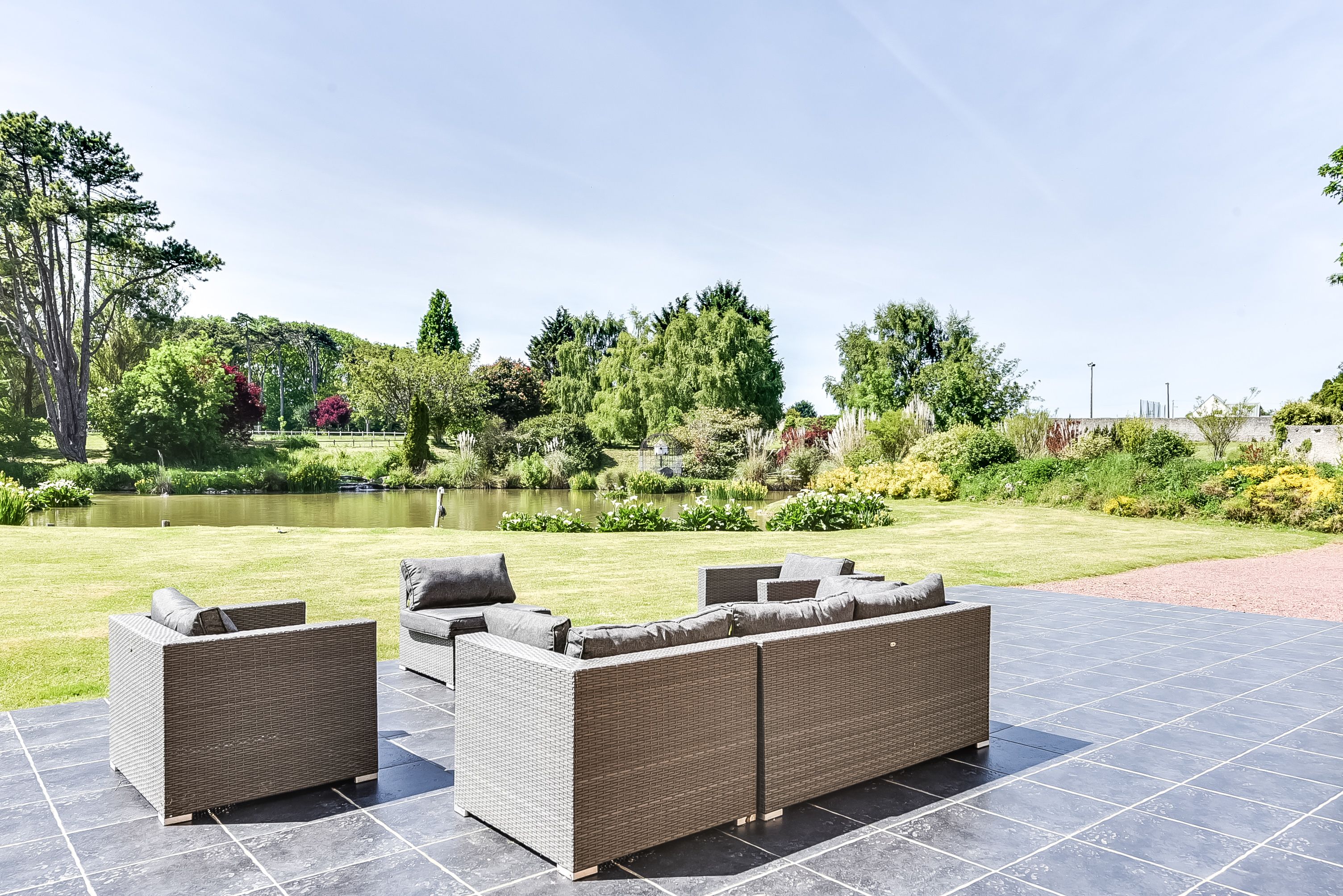 Chateau Cote De Nacre