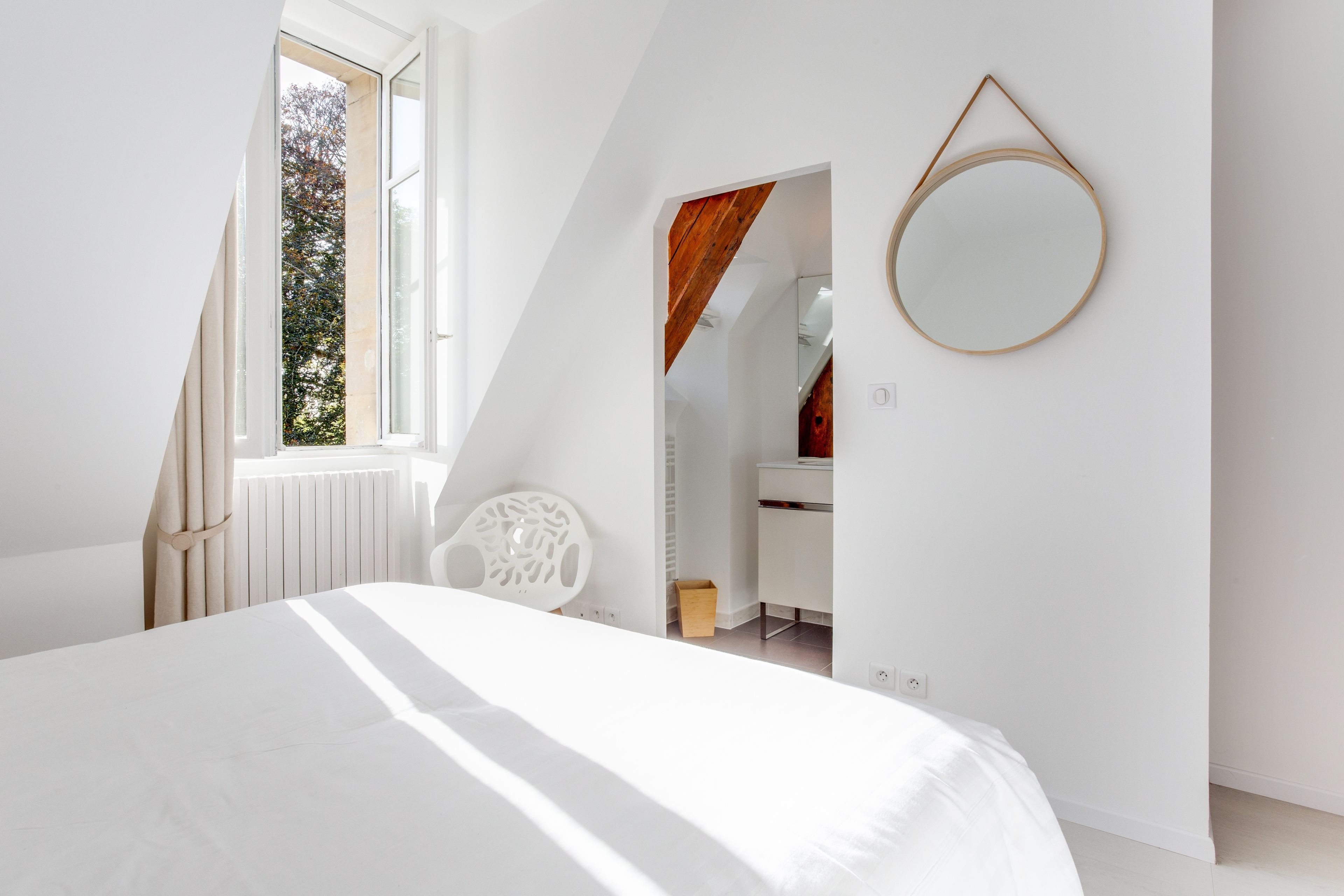 Chateau Cote De Nacre