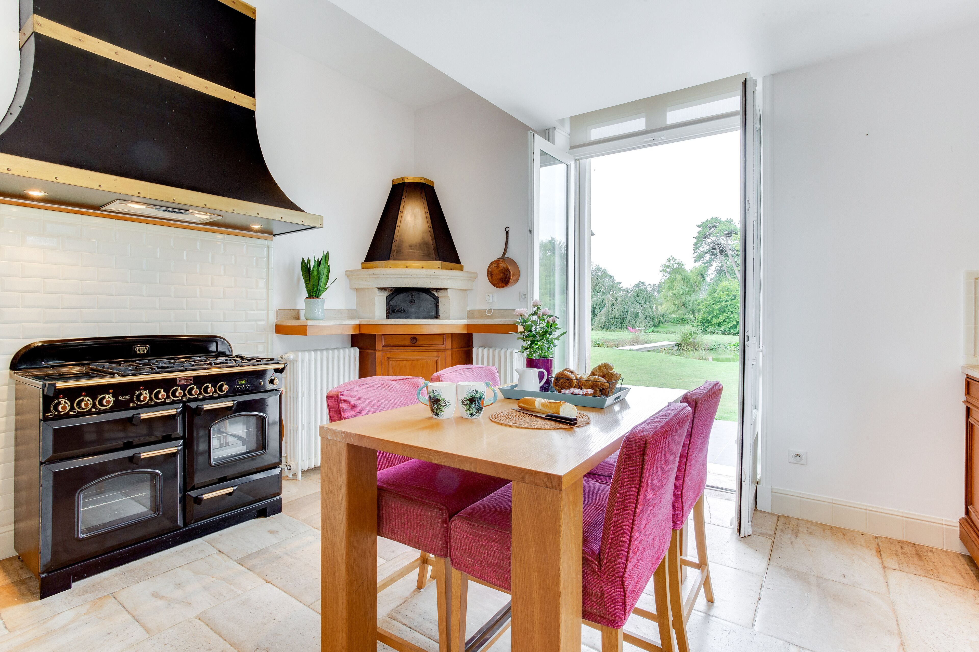 Chateau Cote De Nacre