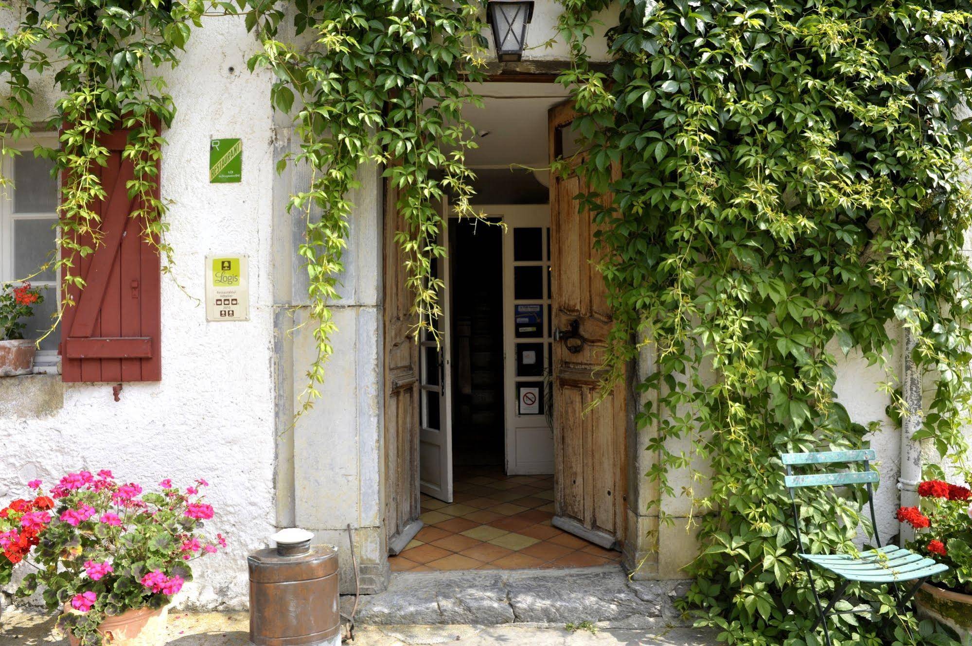 Hôtel - Restaurant Les Bains de Secours