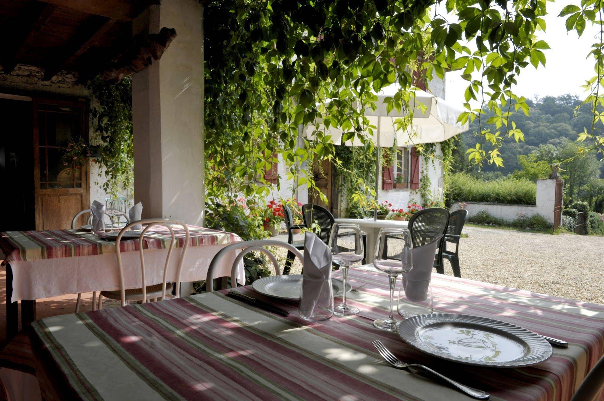 Hôtel - Restaurant Les Bains de Secours