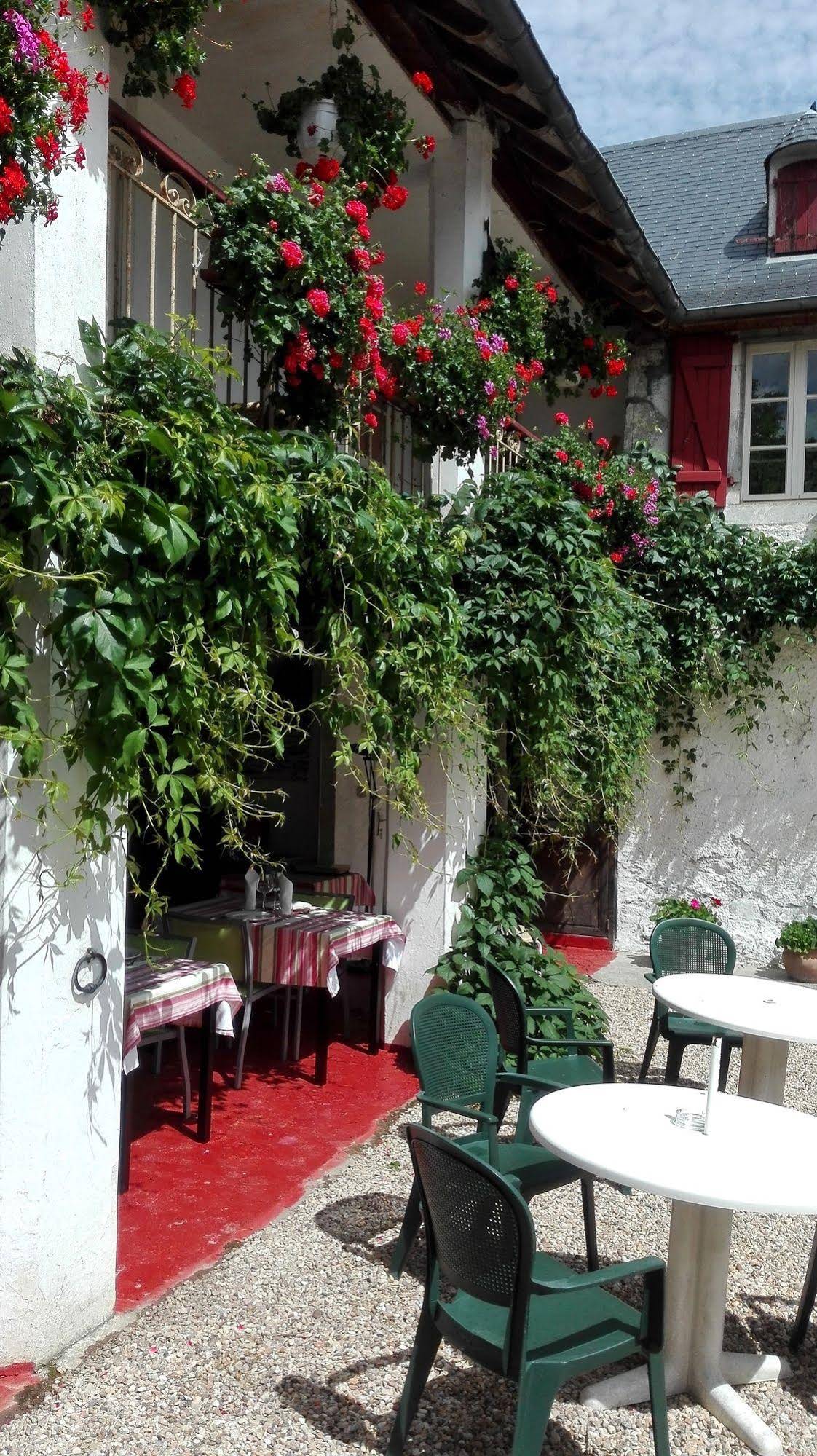 Hôtel - Restaurant Les Bains de Secours