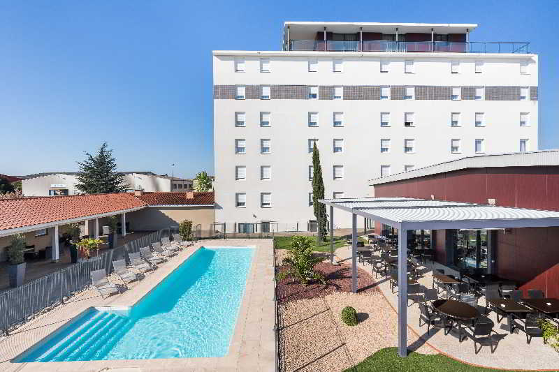 Gatsby Hotel & Restaurant