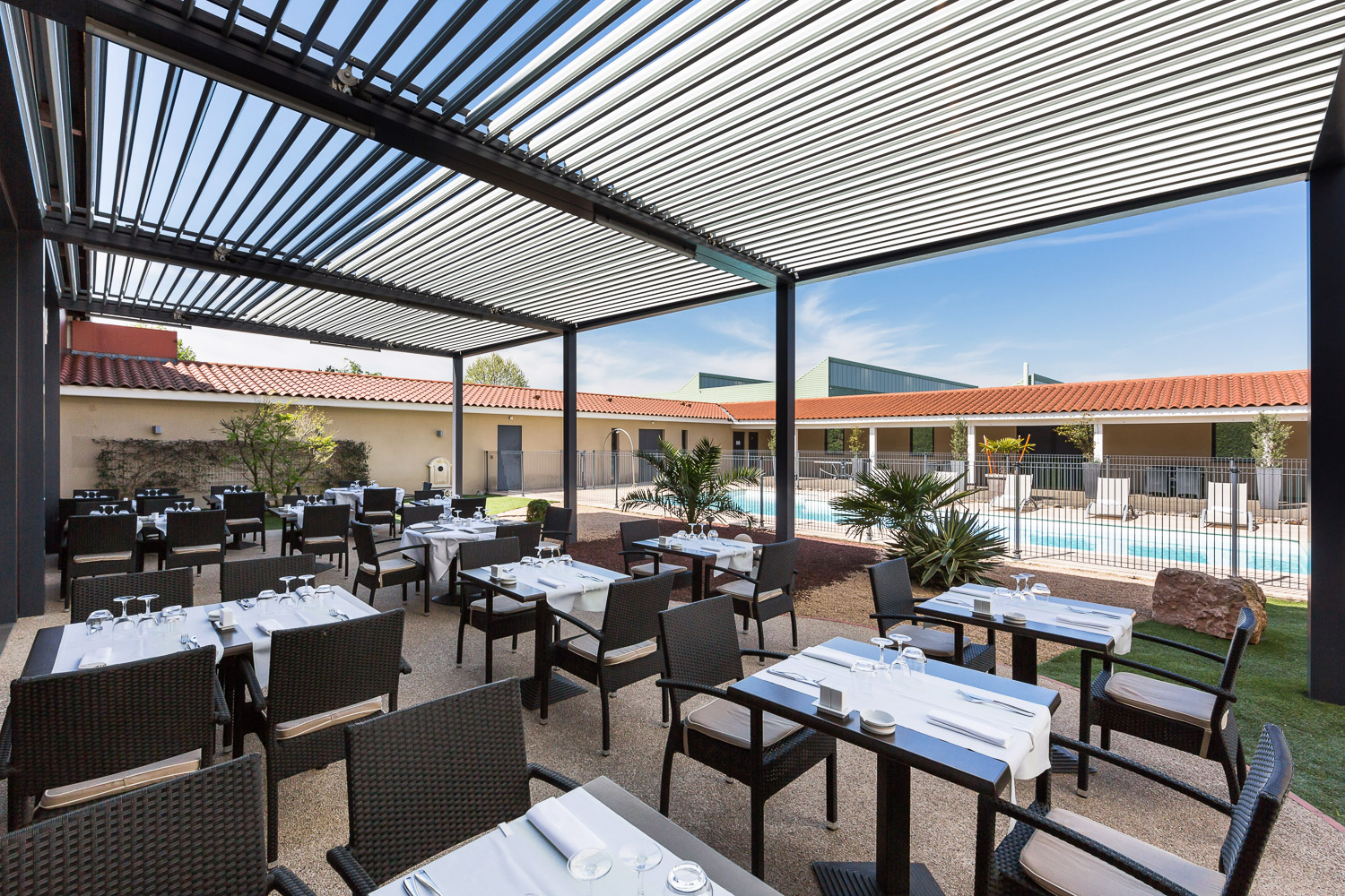Gatsby Hotel & Restaurant