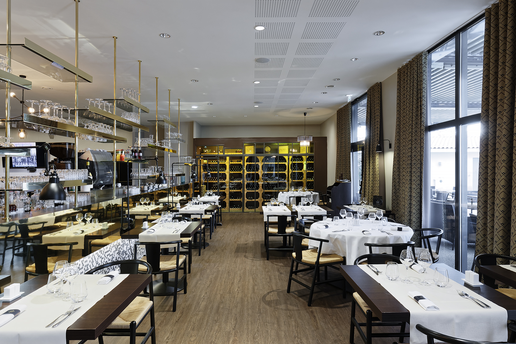 Gatsby Hotel & Restaurant