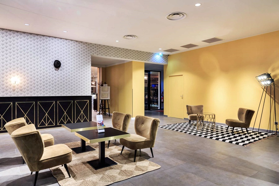 Gatsby Hotel & Restaurant
