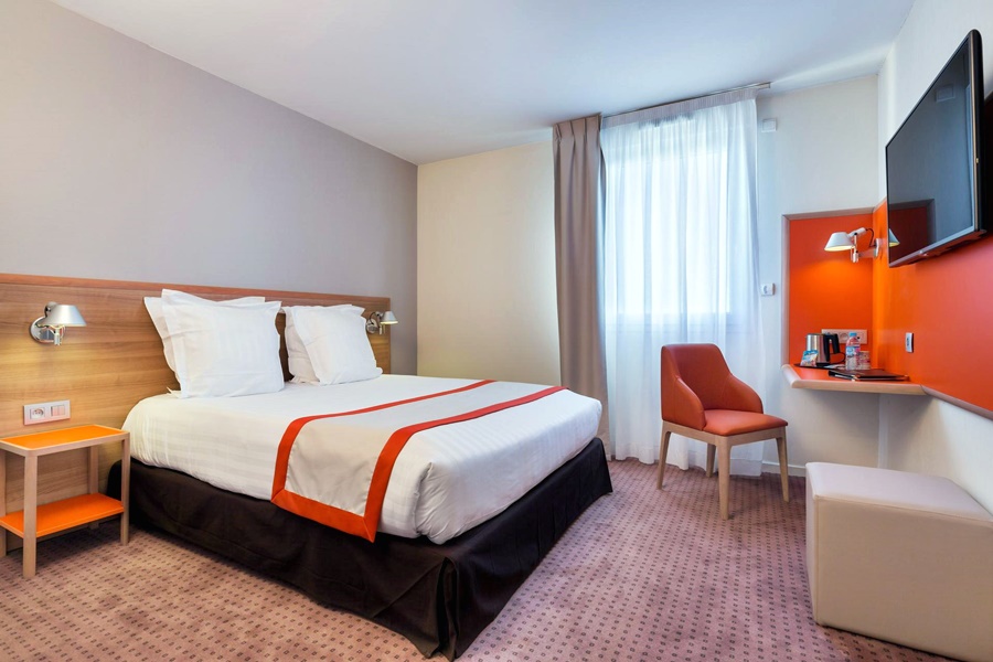 Gatsby Hotel & Restaurant
