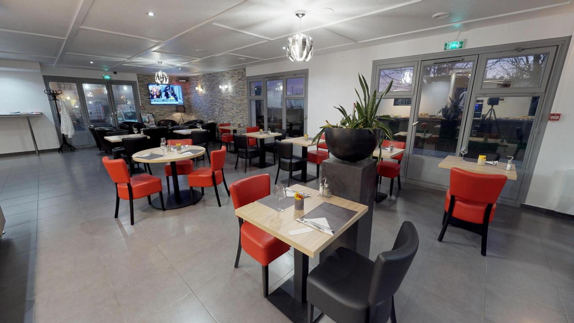 Hôtel Kyriad Fontenay Tresigny