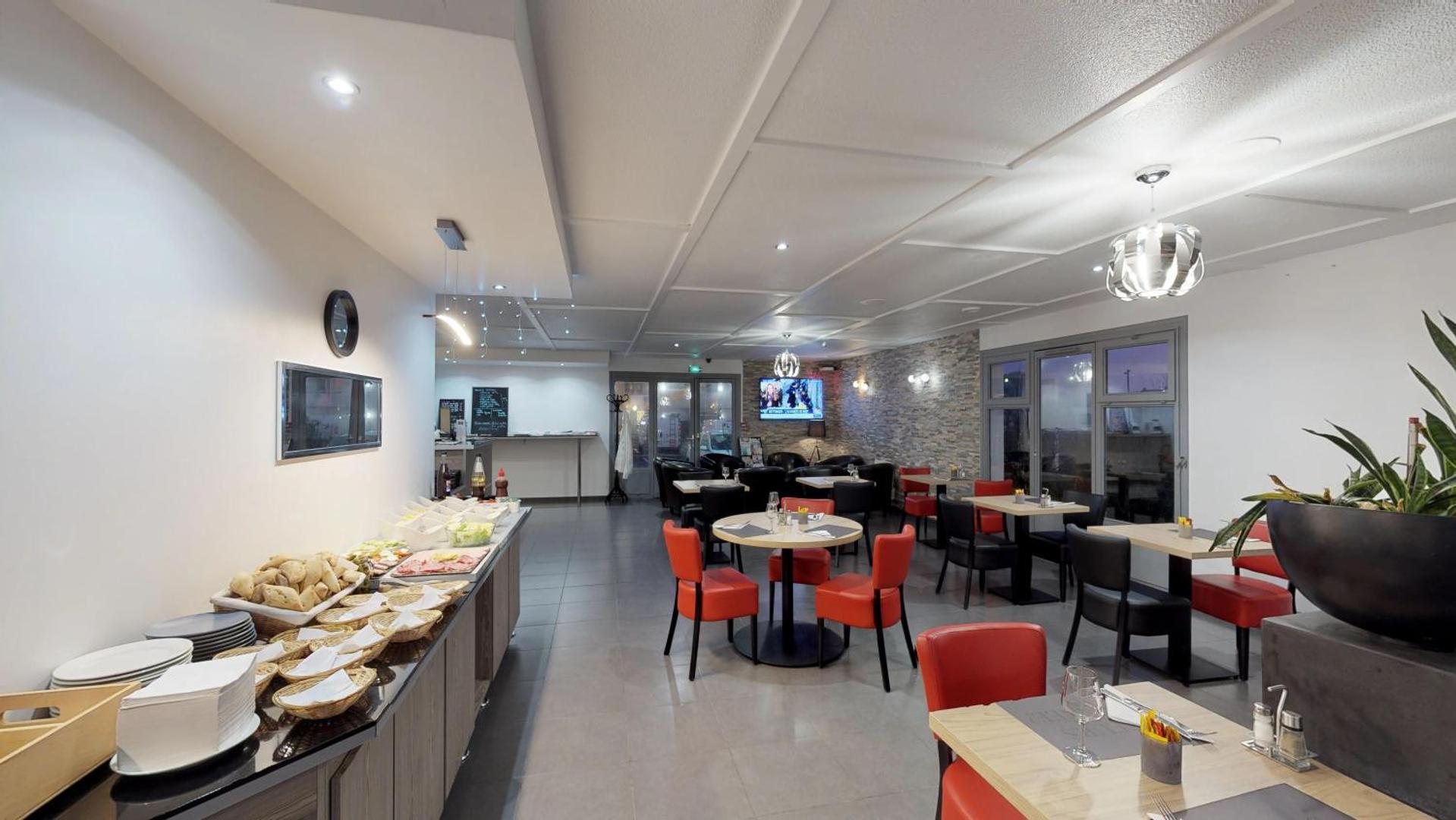 Hôtel Kyriad Fontenay Tresigny