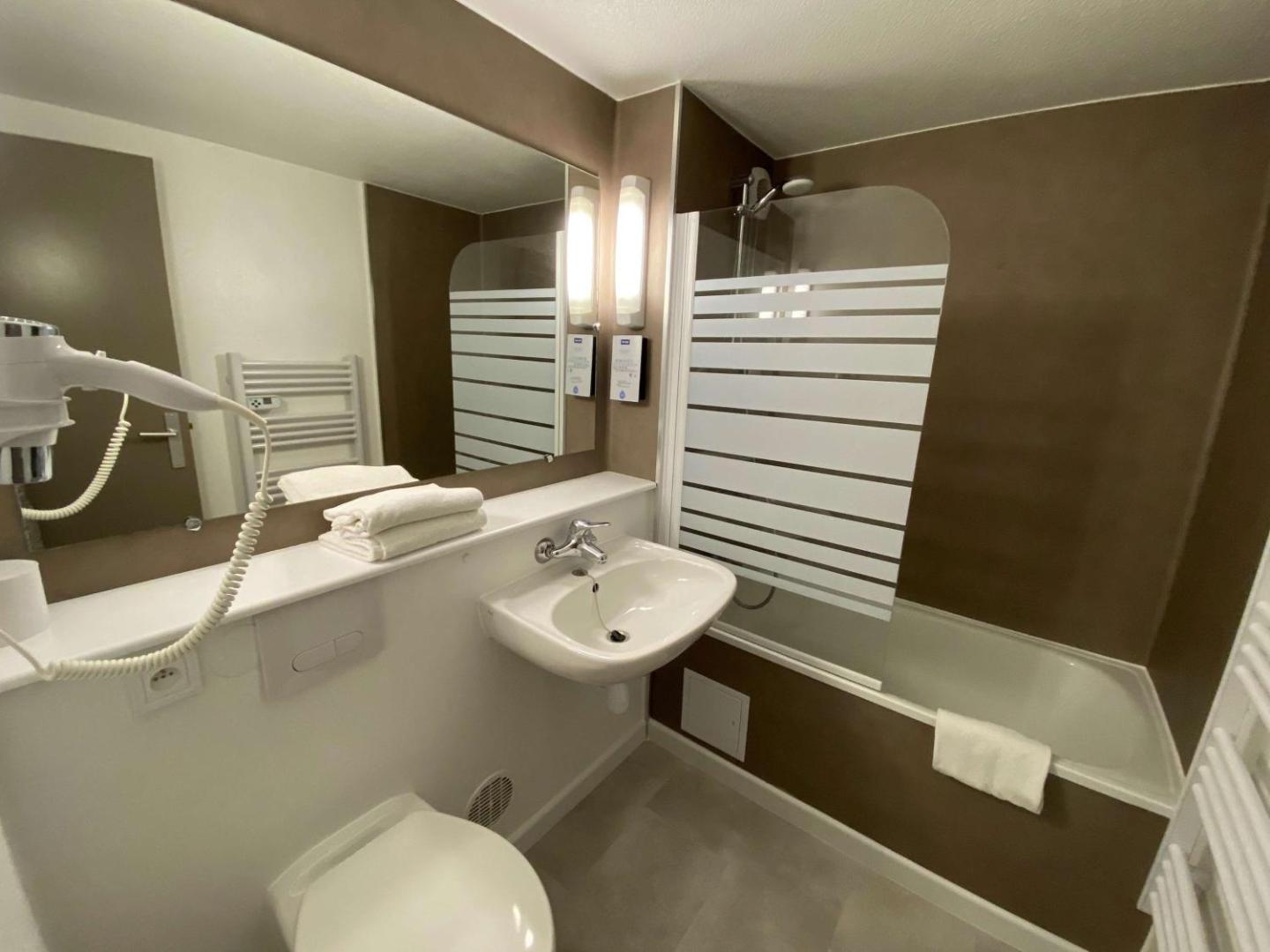 Hôtel Kyriad Fontenay Tresigny