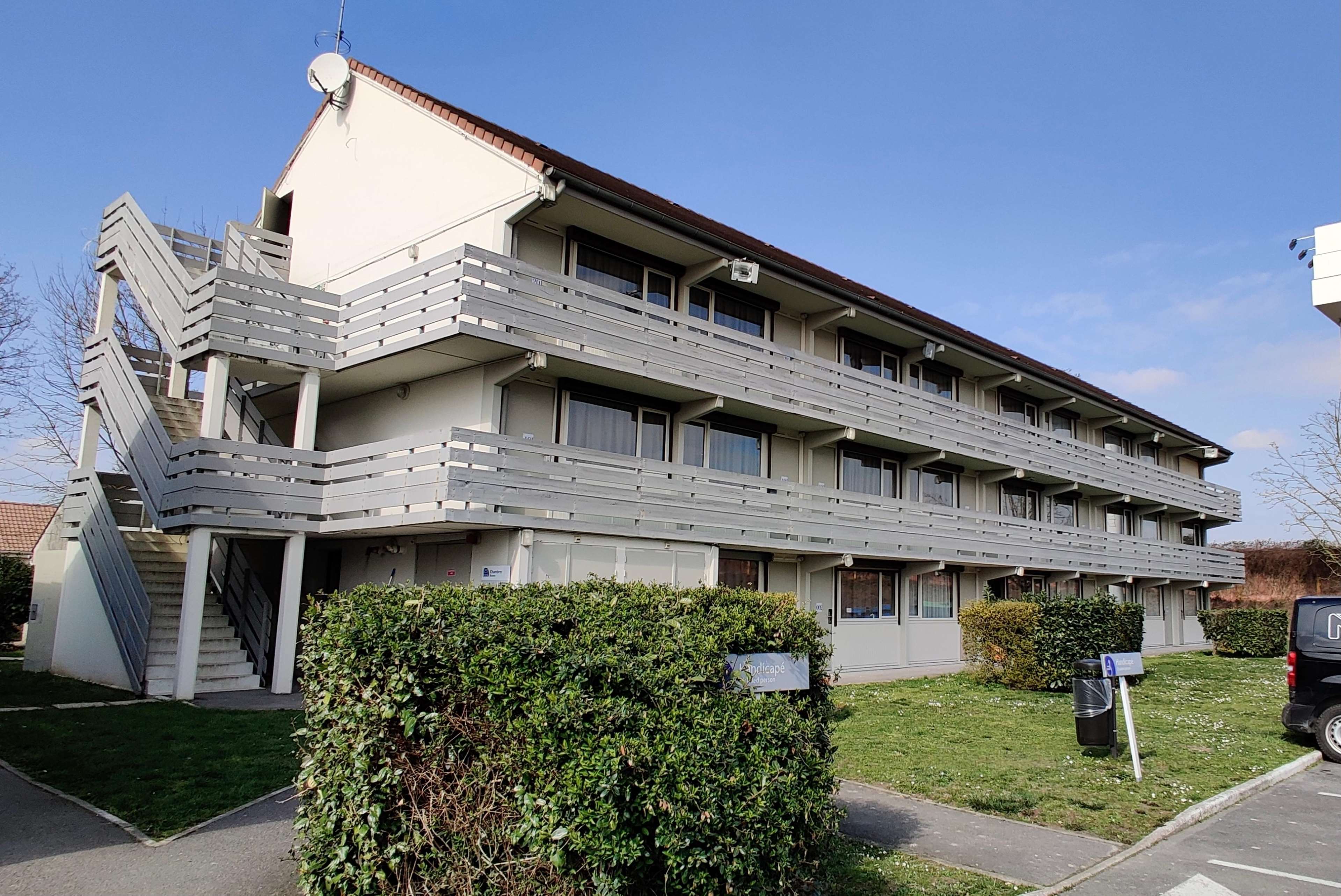 Hôtel Kyriad Fontenay Tresigny