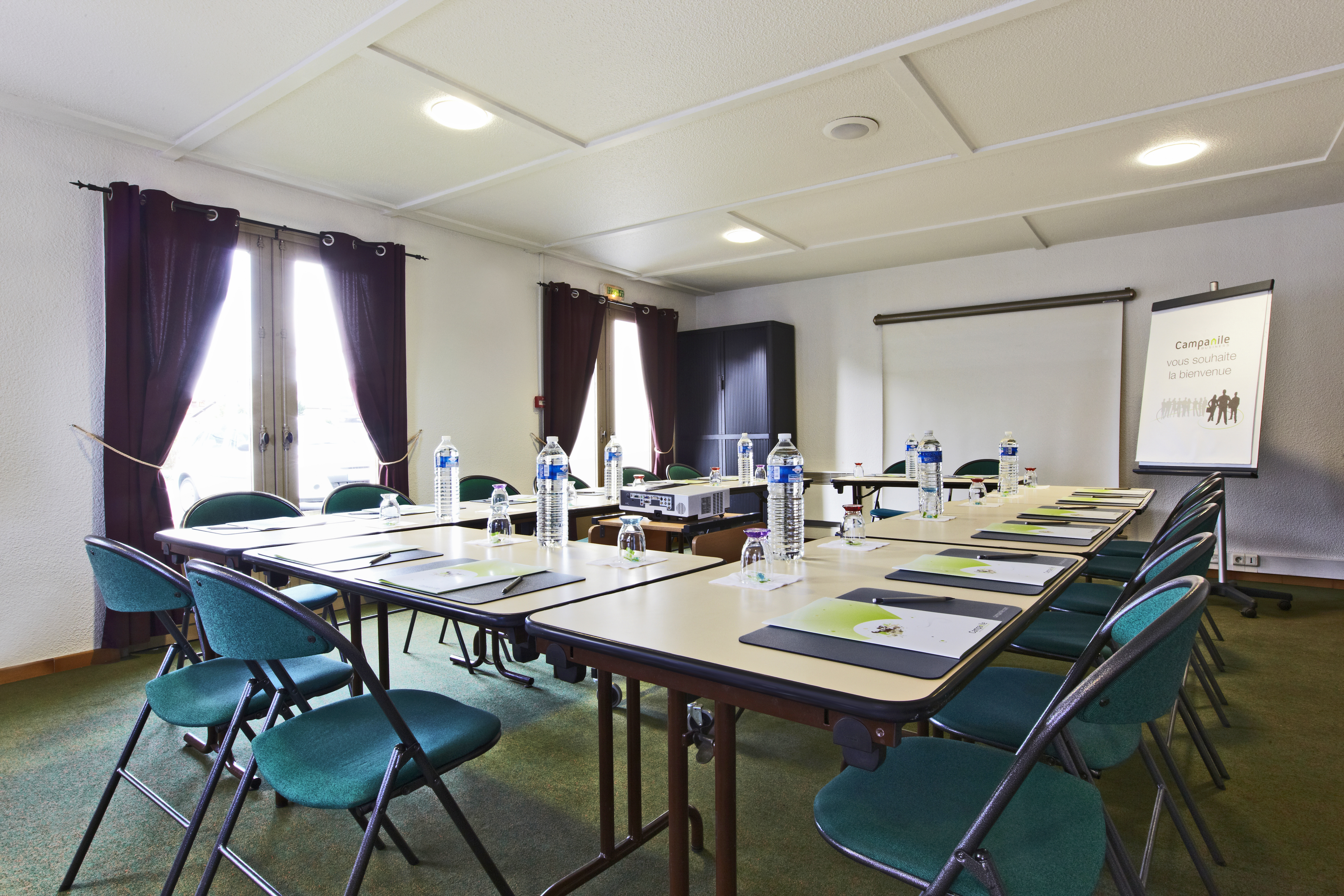 Campanile Morangis Orly