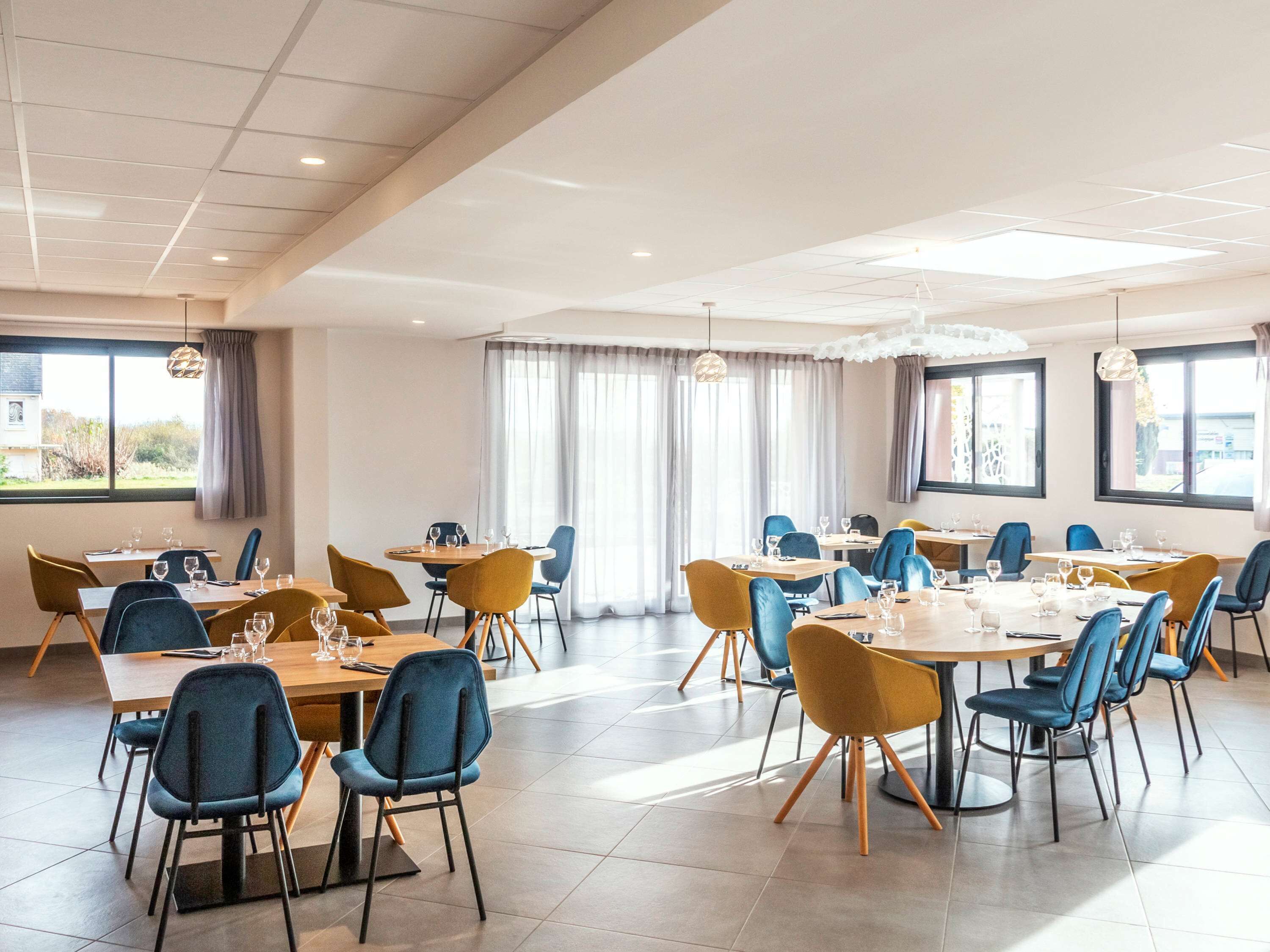 Ibis Styles Fougères