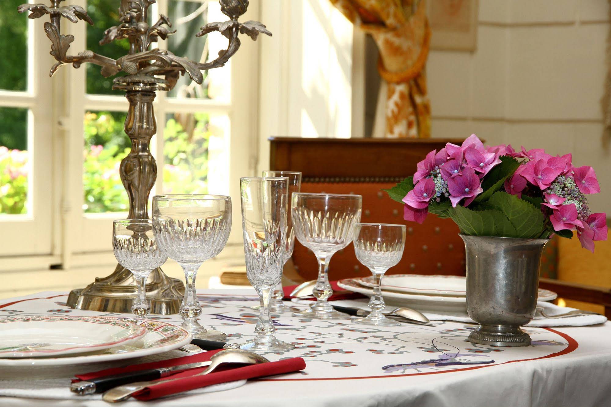 Château De La Giraudière à Villeny