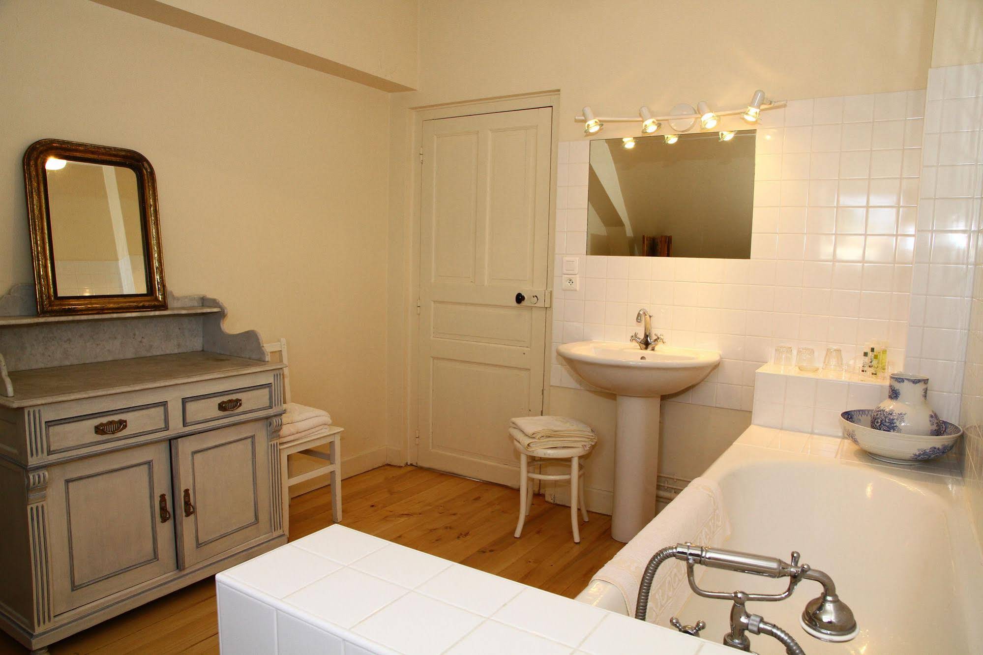 Château De La Giraudière à Villeny