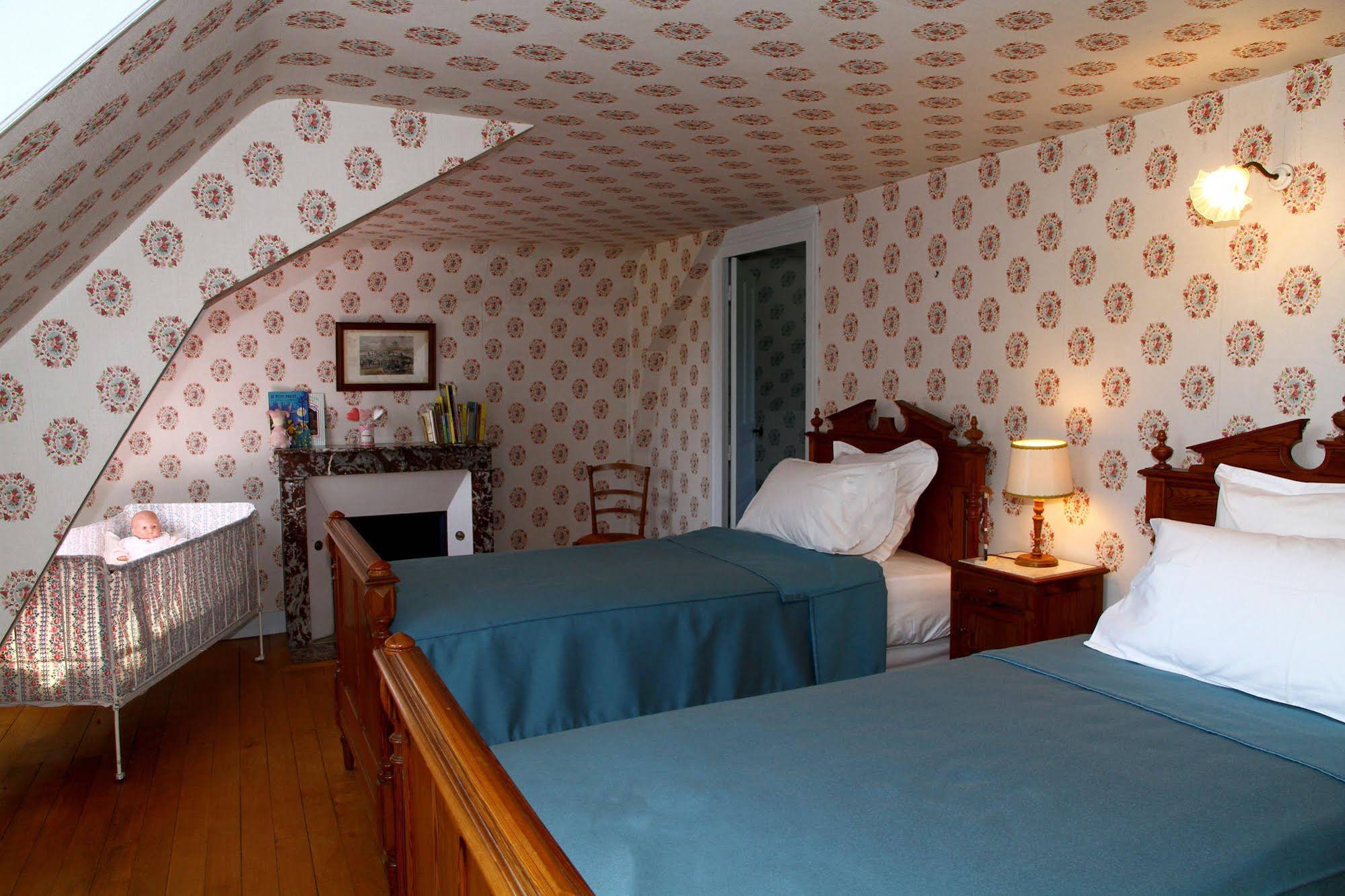 Château De La Giraudière à Villeny