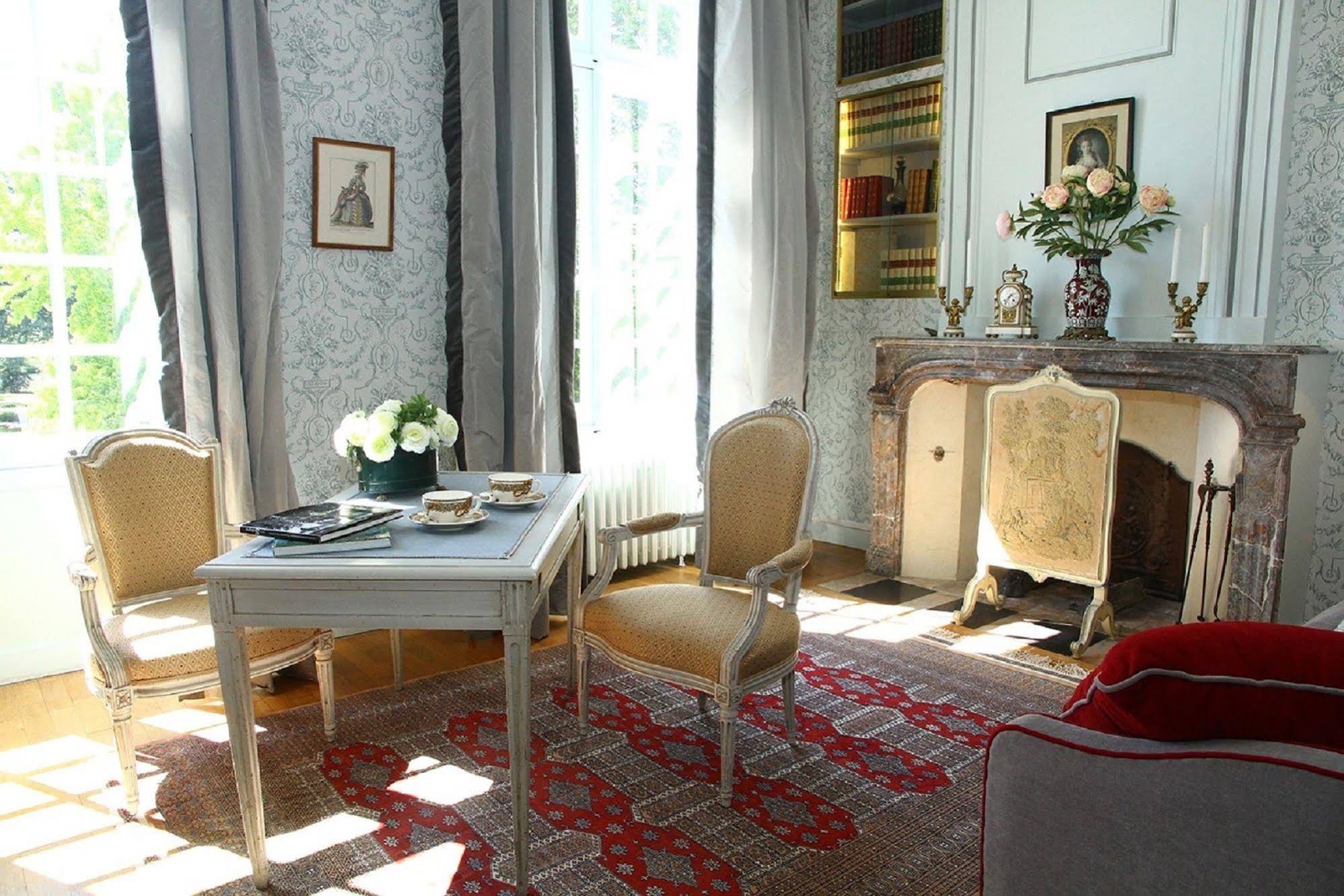 Château De La Giraudière à Villeny