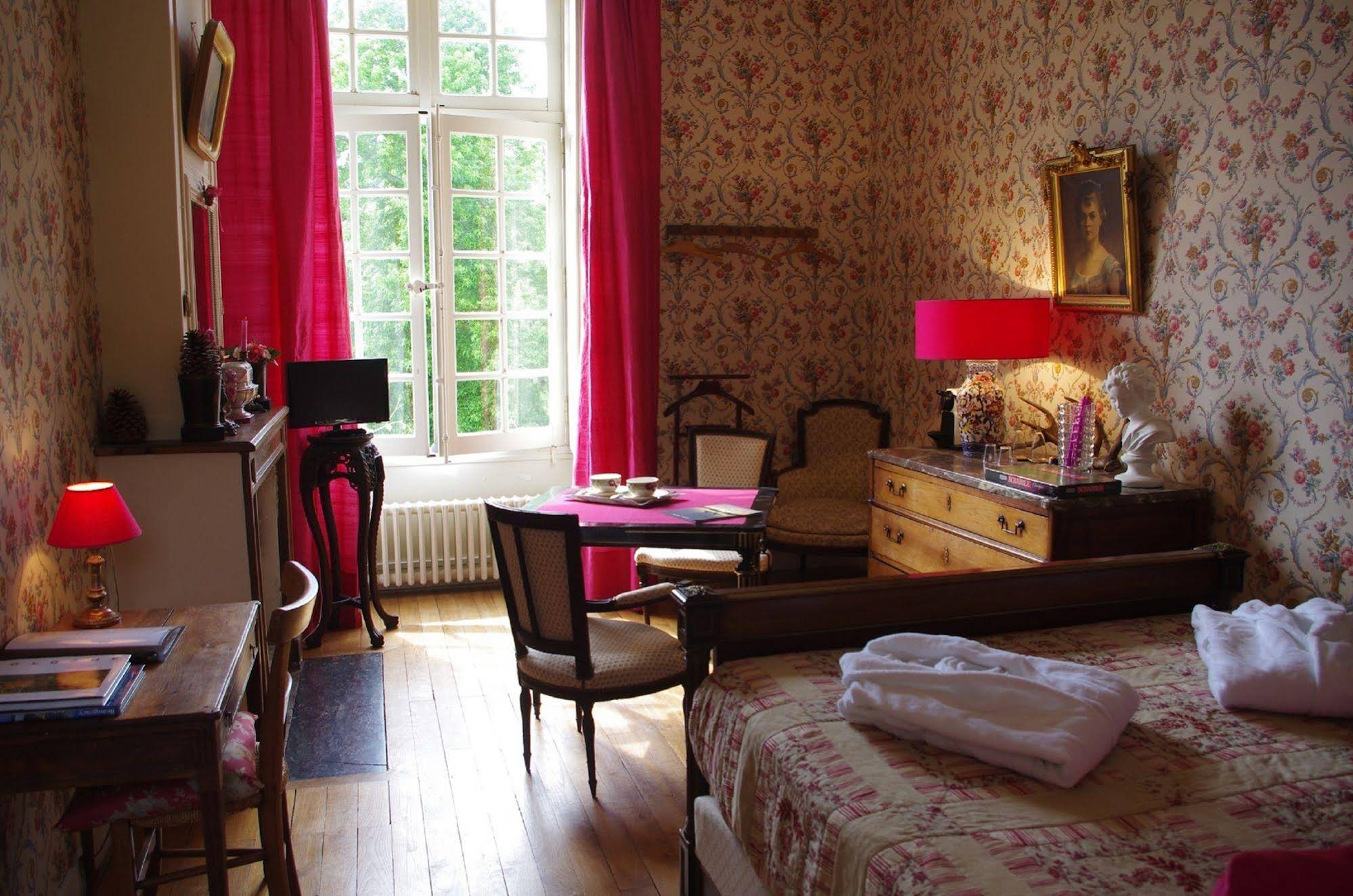 Château De La Giraudière à Villeny