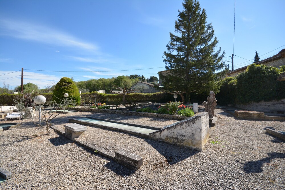 Les Bastidons Du Souleyan