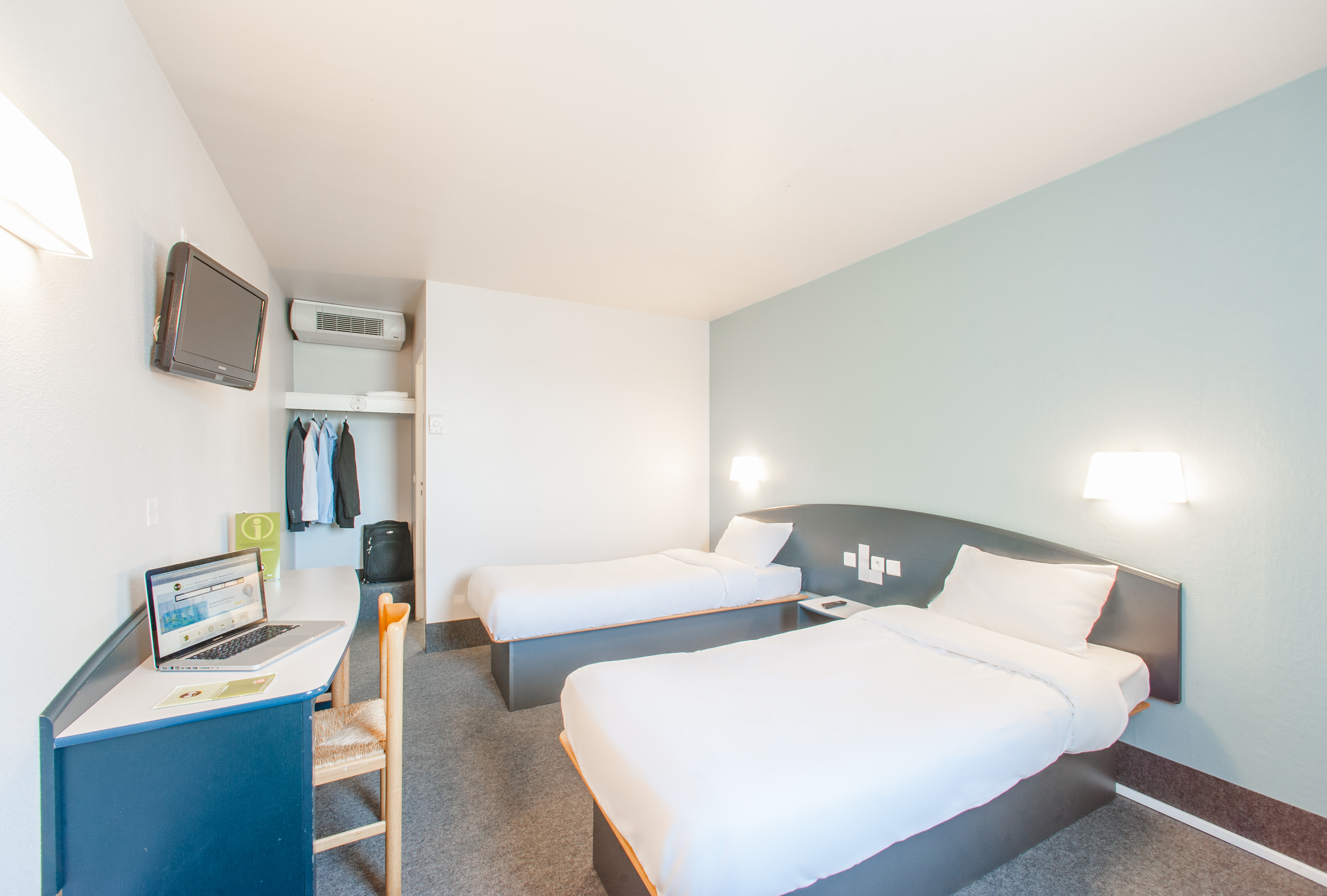 B&B Hotel Saclay