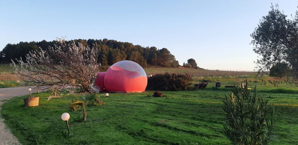 Les Chambres Bulles du Château Belvize