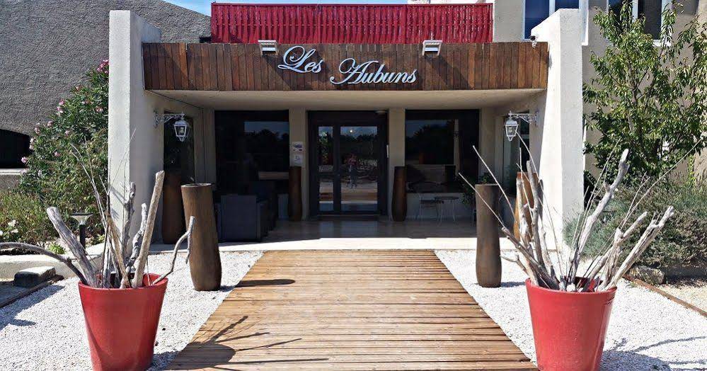 Les Aubuns Country Hôtel