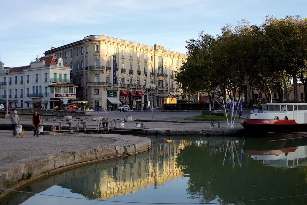 Chez Martine Côté Canal