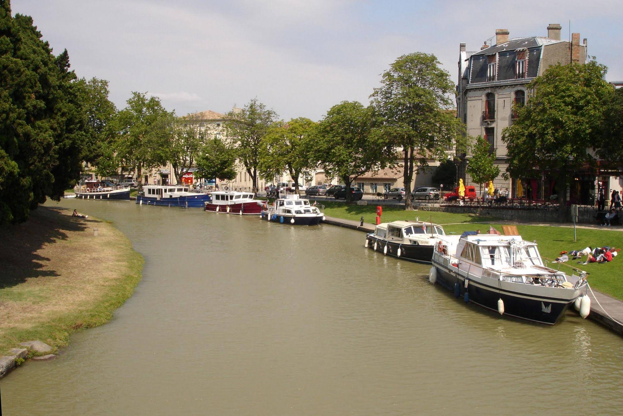 De La Bastide