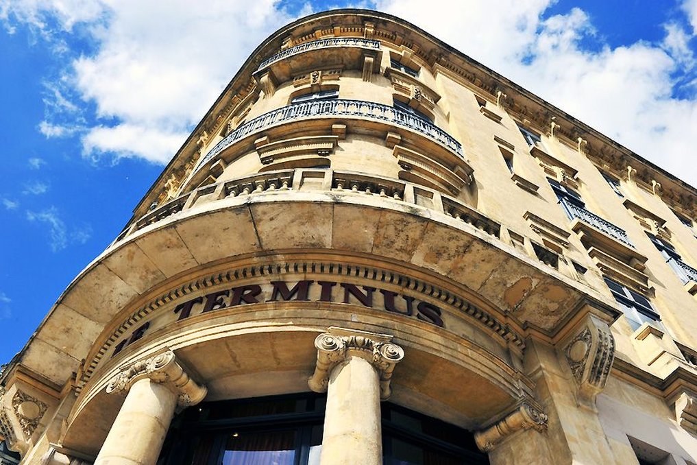 Hôtel du Soleil - Le Terminus