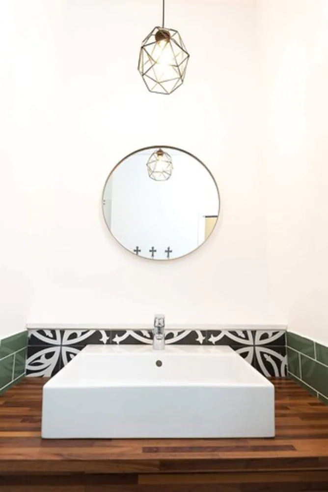 Le Couvent Hostel
