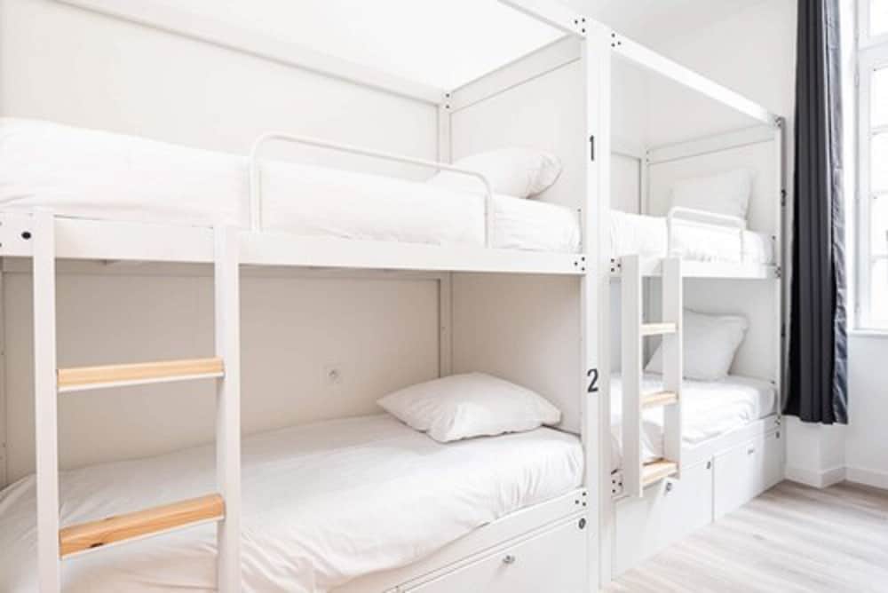 Le Couvent Hostel