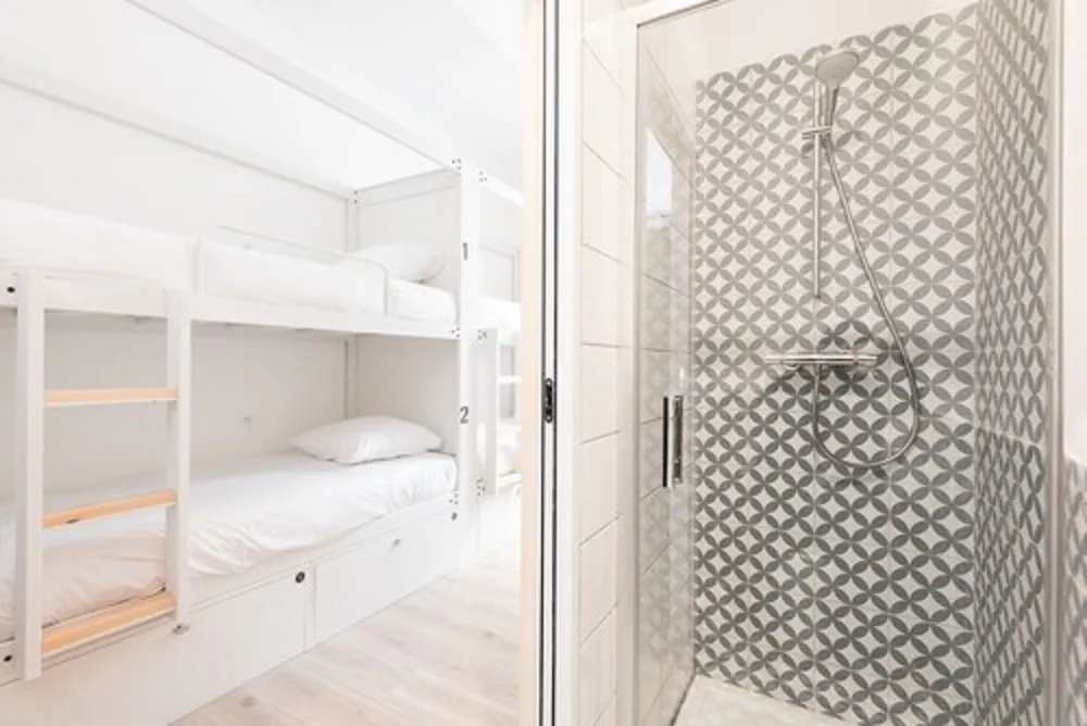 Le Couvent Hostel