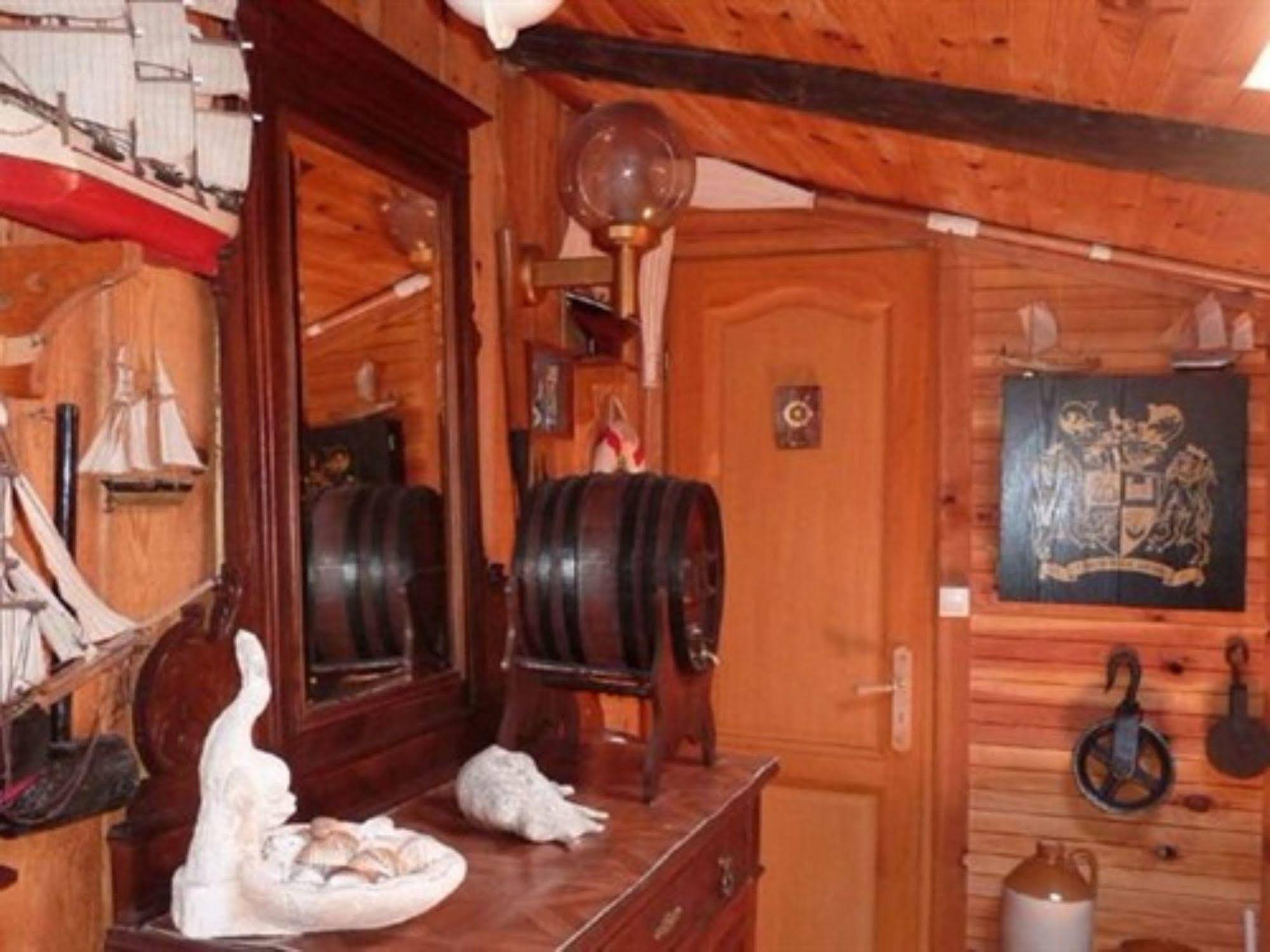 Le Portel Des Arnaud