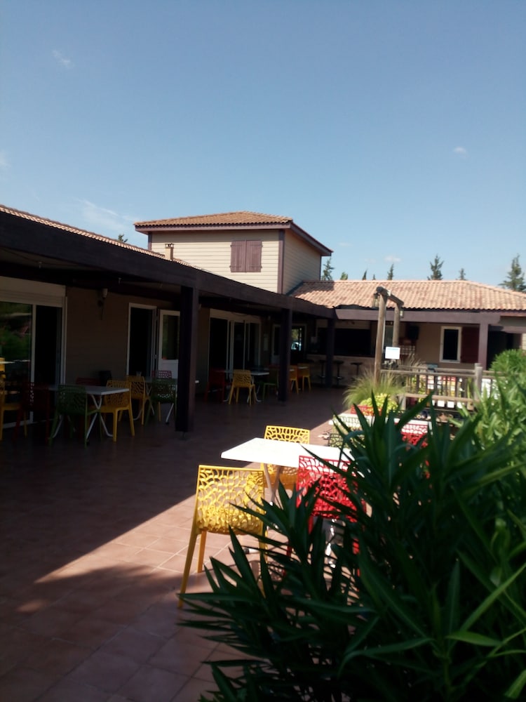 Relais Du Salagou - Village De Gîtes