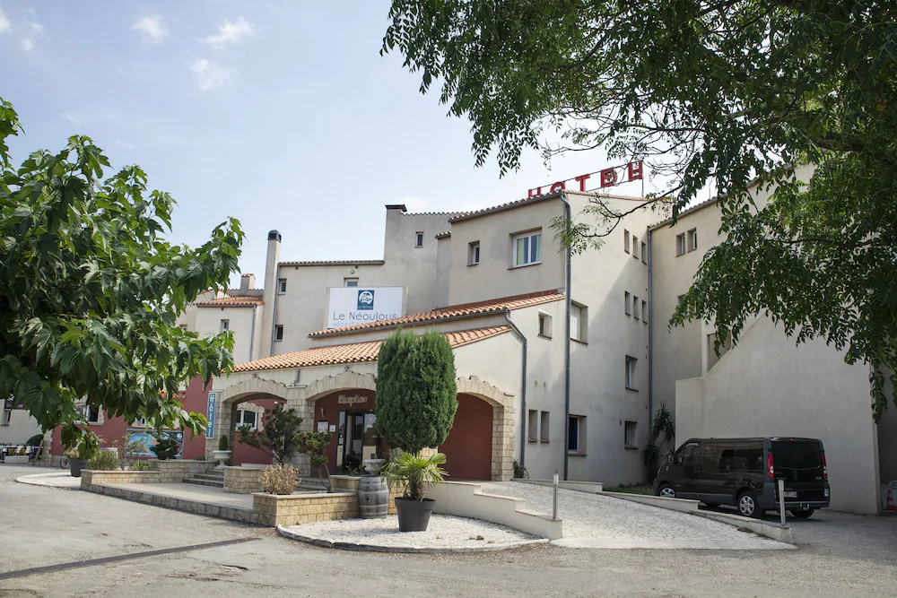Hotel Le Neoulous