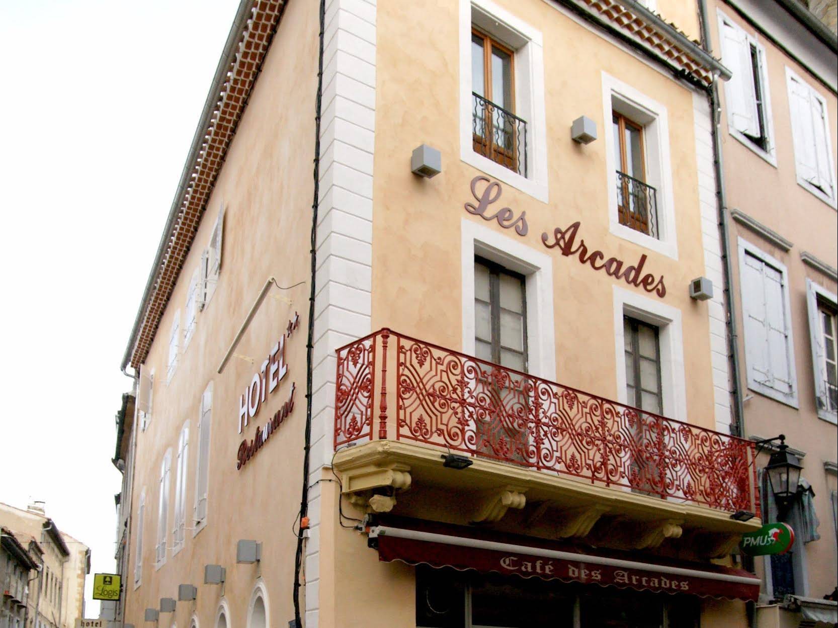 Des Arcades