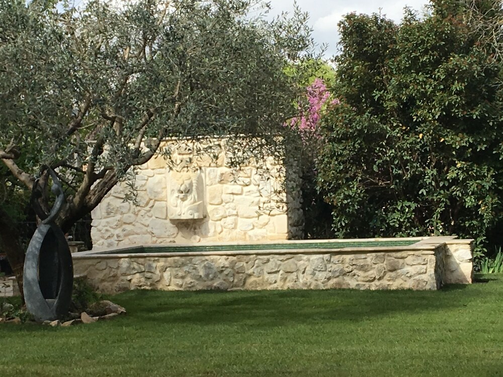 Le Mas Des Fontaines