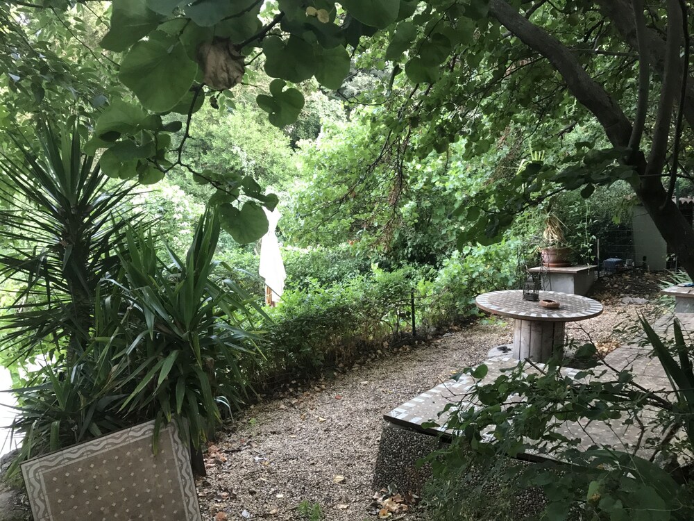 Le Mas Des Fontaines