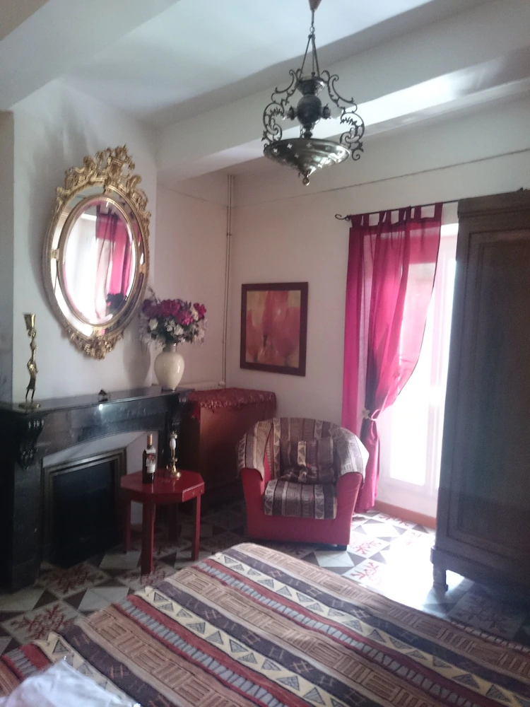 Le Mas Des Fontaines