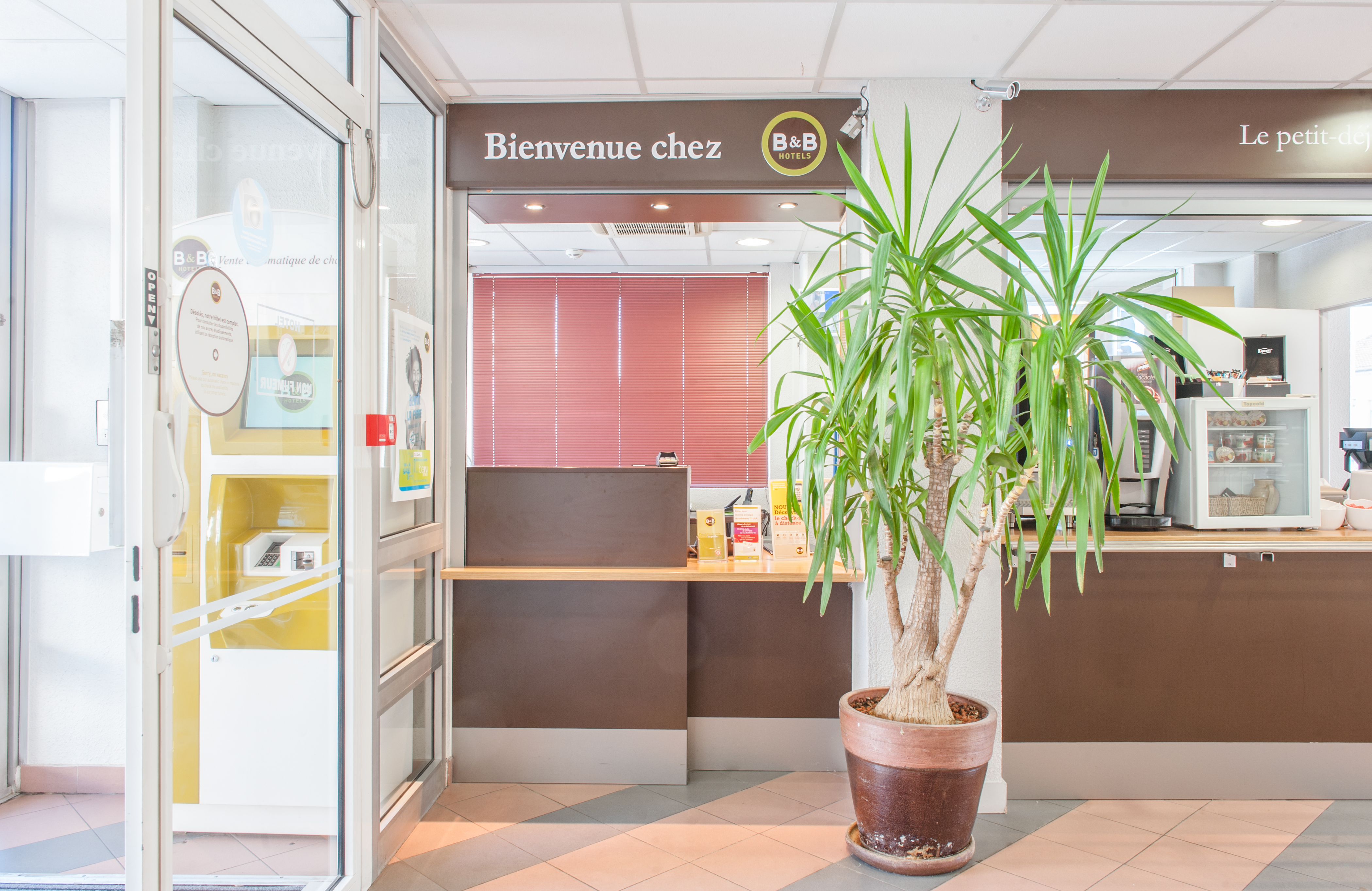 B&B Hôtel Nîmes Centre Arènes